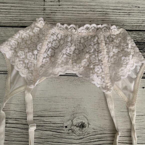 Vintage Garter Belt Med White Lace Adjustable Claws Suspenders Bridal Lingerie - Picture 2 of 10